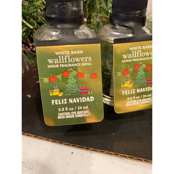 Bath & Body Works “Feliz Navidad” 2 New Holiday Wallflower Refills - Picture 2 of 5